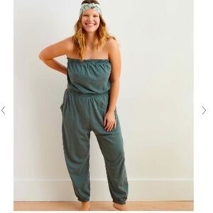 Aerie size medium green one piece romper